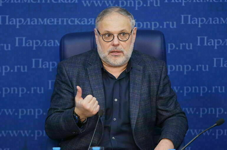 Экономист Хазин: В США знают, что будет обвал финансовых рынков Экономист Хазин: В США знают, что будет обвал финансовых рынков