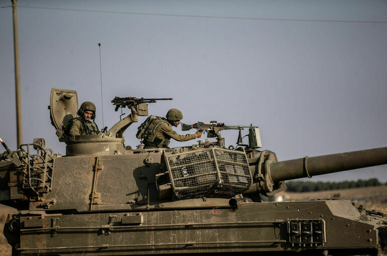 В ЦАХАЛ сообщили, что Израиль ввел полную блокаду сектора Газа