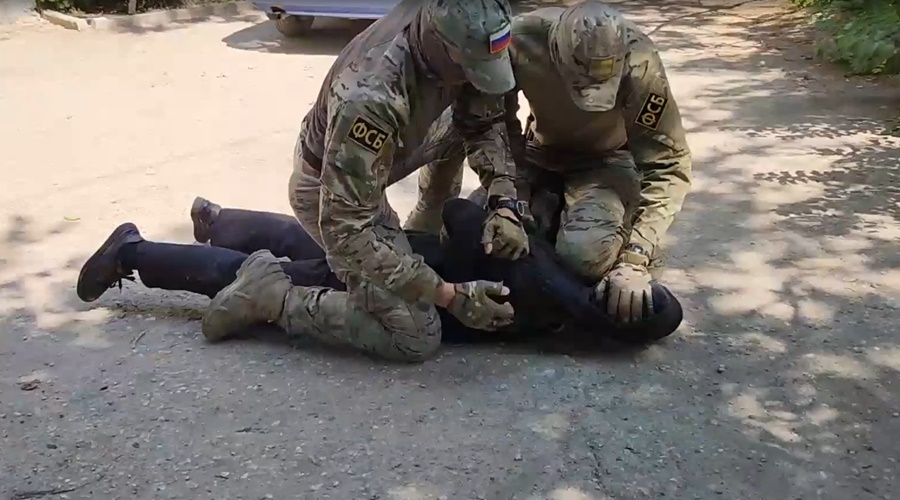 ФСБ задержала в Севастополе автора антироссийского фильма