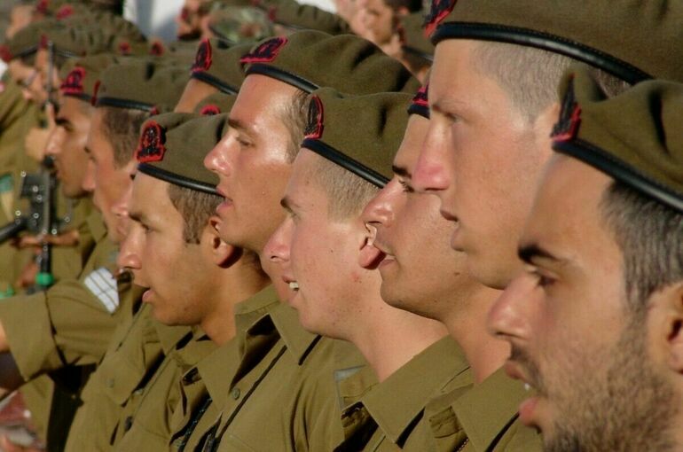 Нетаньяху объявил о роспуске военного кабмина