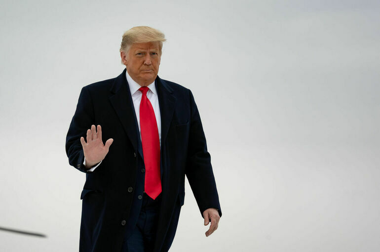 Трамп заявил, что не намерен ужесточать санкции против России Трамп заявил, что не намерен ужесточать санкции против России
