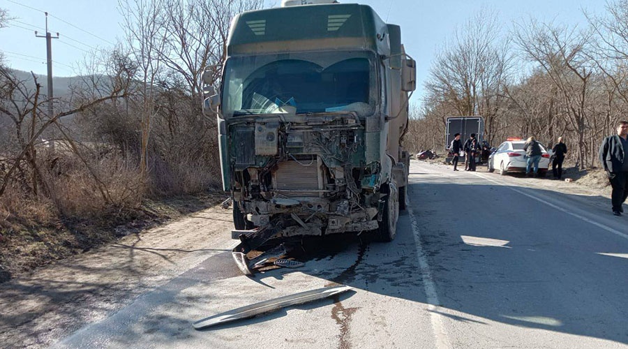 Два человека погибли в ДТП под Судаком Два человека погибли в ДТП под Судаком