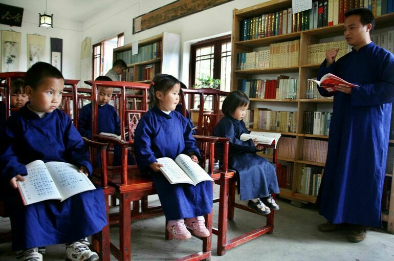Китай привлечет в частные школы и вузы вышедших на пенсию учителей