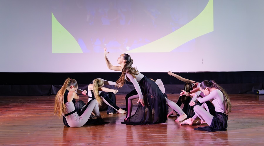 Пятый танцевальный фестиваль Maximum Dance прошел в Евпатории Пятый танцевальный фестиваль Maximum Dance прошел в Евпатории