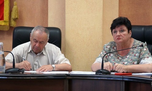 Керченским депутатам рекомендовано ходить по улицам для повышения узнаваемости