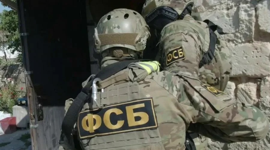 ФСБ задержала крымчанина по подозрению в передаче СБУ сведений о военных грузах