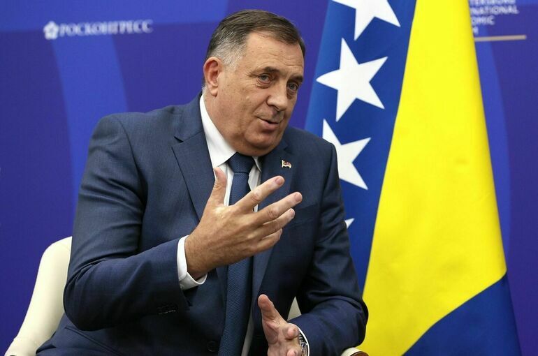 Лидер боснийских сербов заявил о готовности задержать представителя по Боснии