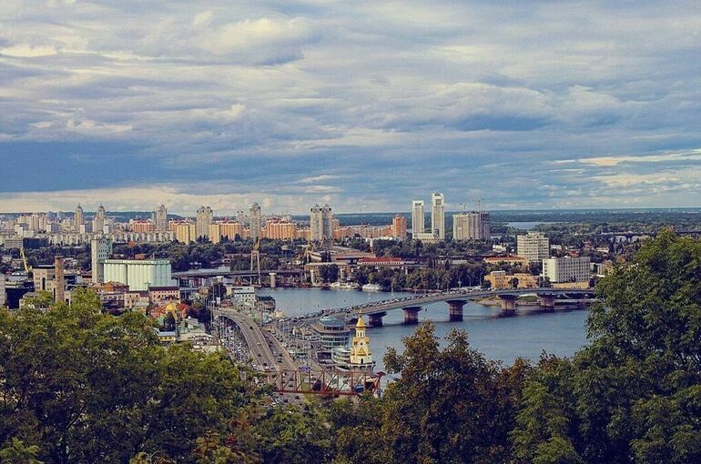 В Киеве прошел масштабный протест с момента введения военного положения В Киеве прошел масштабный протест с момента введения военного положения