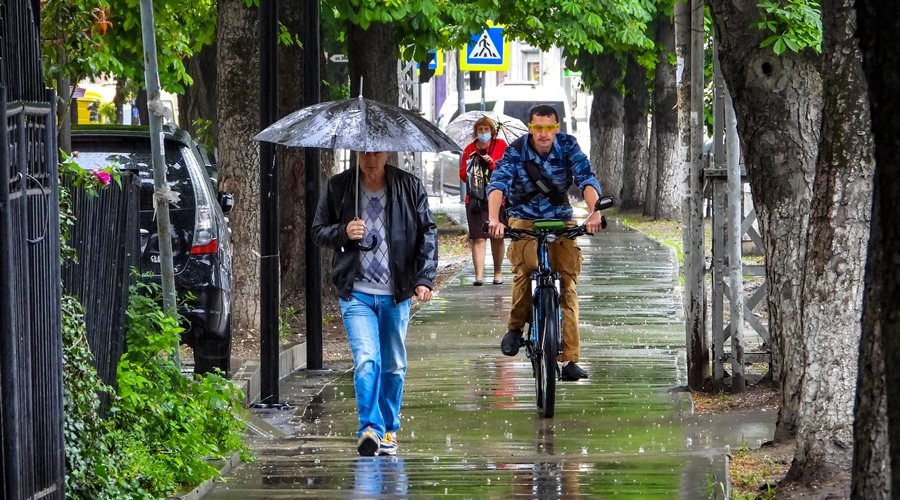 Погода в Крыму резко ухудшится в воскресенье, похолодает в понедельник