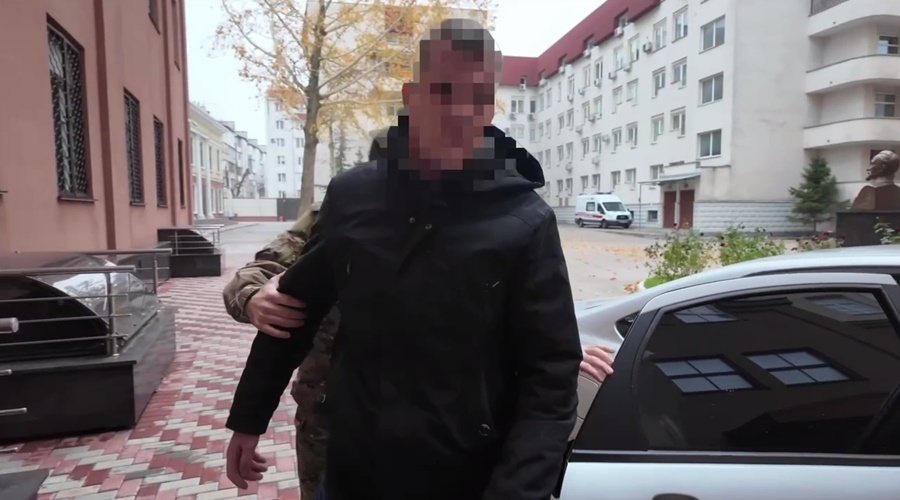 Ялтинец поживет в колонии за призывы к насилию над русскими Ялтинец поживет в колонии за призывы к насилию над русскими