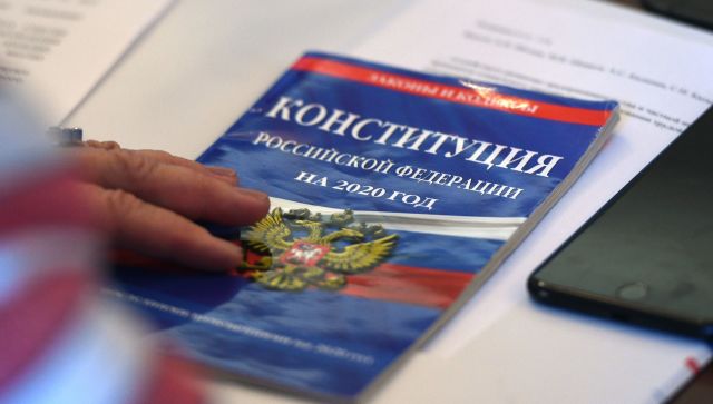 Путин может подписать правки Конституции в день вхождения Крыма в РФ