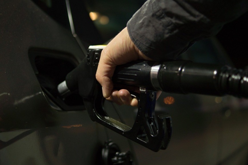 Что поможет сдержать цены на бензин