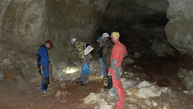 Пусть подождут: почему в пещеру «Таврида» не зовут зарубежных ученых