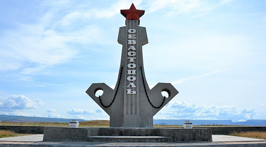 Атака беспилотников на Севастополь продолжается, сбиты уже 3 штуки – Развожаев