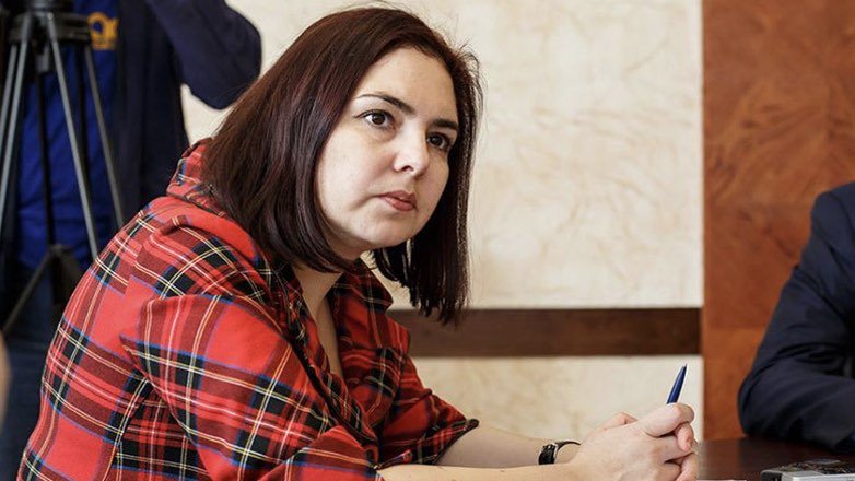 Уволенная за оскорбление россиян чиновница нашла новую работу