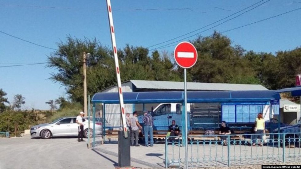 На границе Крыма с Украиной установили новый КПП