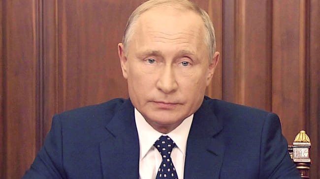 СОЦСЕТИ: Путин велел стать многодетной матерью