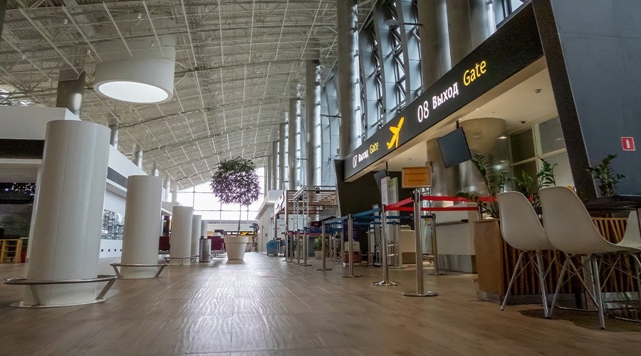 Аэропорт Крыма останется закрытым еще минимум неделю