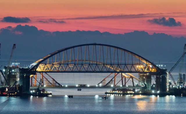 «Такси» по-русски: зафиксирован рекорд превышения скорости на Крымском мосту