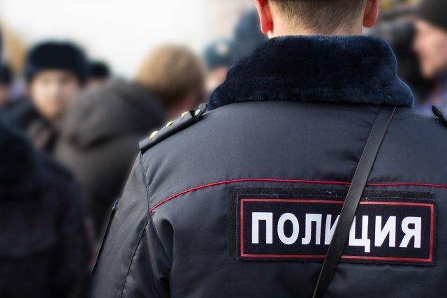 В Крыму безработный иностранец напал с ножом на мужчину и отобрал телефон