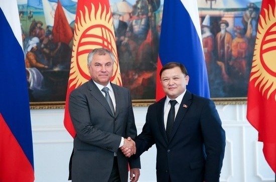Россия и Киргизия активизируют сотрудничество по образовательным проектам