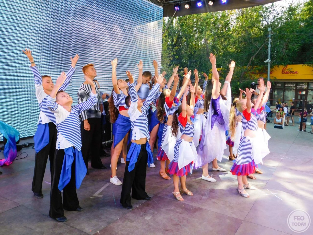 Фото концерта на День города 2017 и юбилей Айвазовского в Феодосии #2075