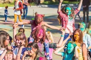 Фестиваль красок в Феодосии, май 2018 #11176