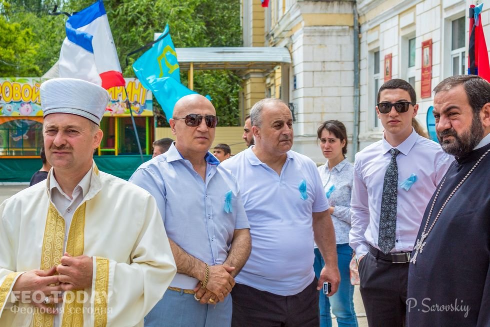 В Феодосии почтили память жертв депортации крымских татар #10859