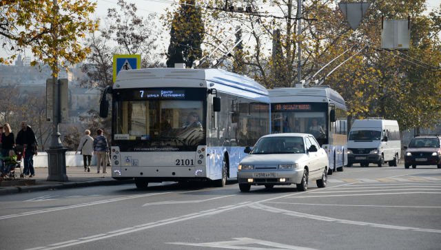В Севастополе по банковской карте ездить в транспорте будет дешевле