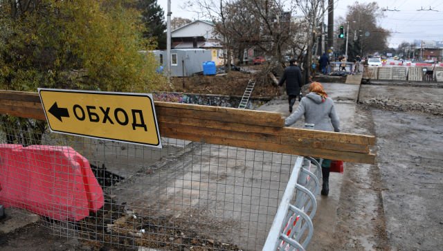 Аксенов поручил частично открыть движение по мосту на улице Гагарина