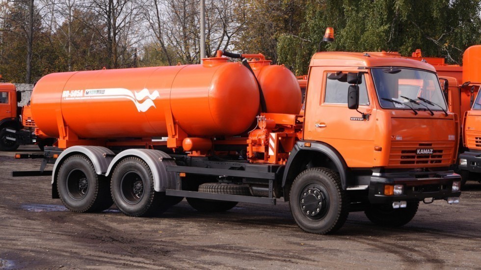 МинЖКХ РК: Водоснабжающим предприятиям Крыма купят ассенизаторские машины