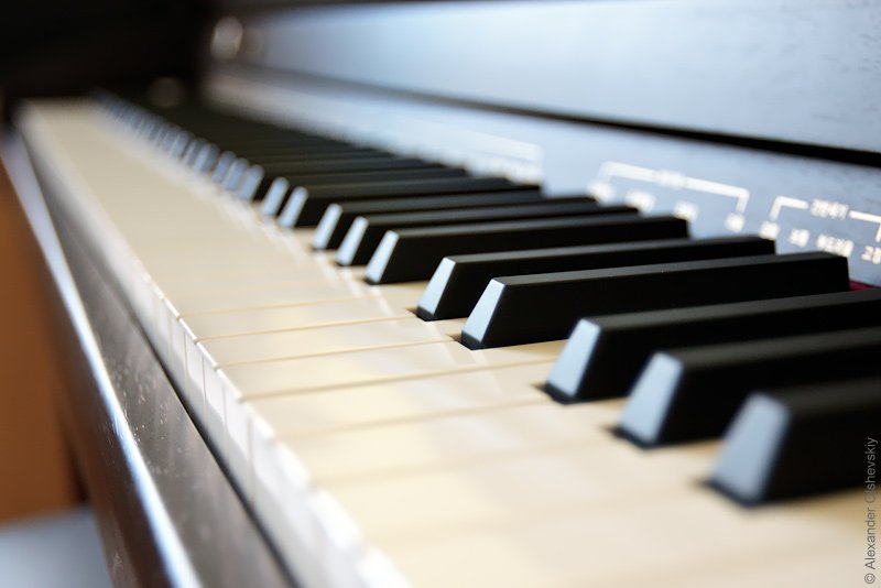 Четыре музыкальные школы Феодосии получили новые пианино в рамках нацпроекта