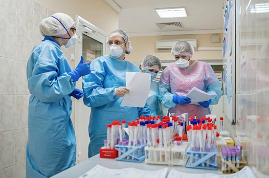 Сенаторы предложили проводить бесплатные тесты на антитела по всей России