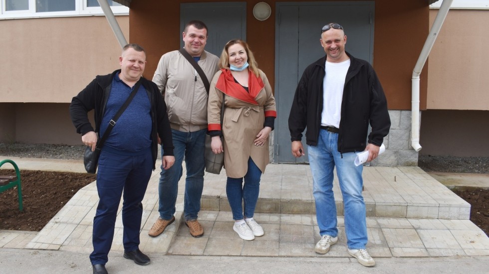 Минздрав РК: В Евпатории врачи получили три служебные квартиры