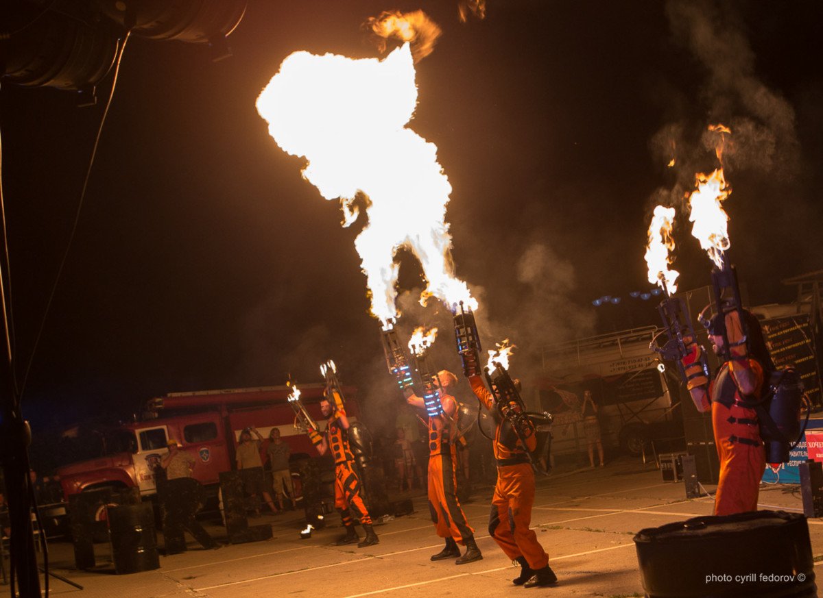 Фото фестиваля «Крым Fire-fest» в Коктебеле #2372