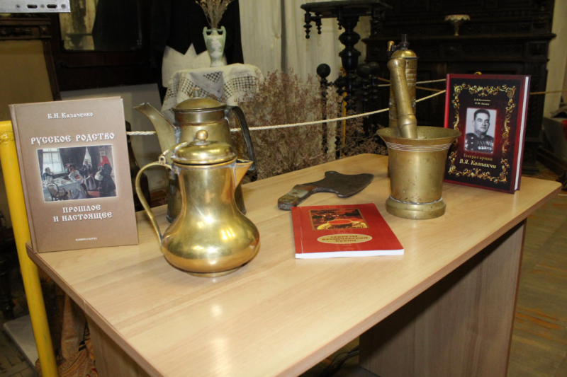 В Феодосийском музее древностей состоялось открытие новой выставки «Крымчаки: история и современность»