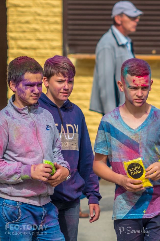 Фестиваль красок в Феодосии, май 2018 #11224
