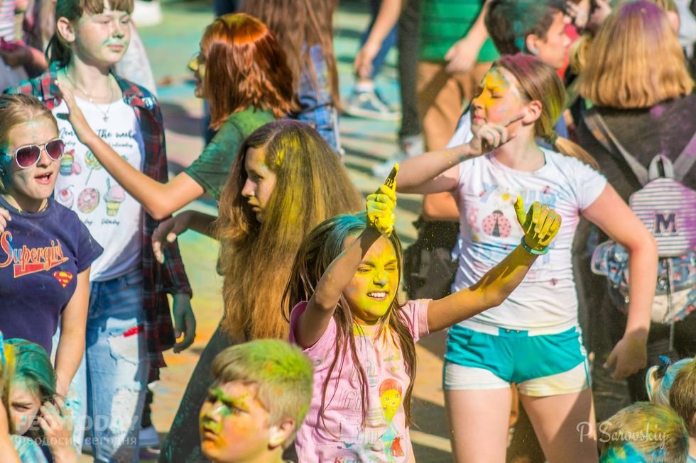 Фестиваль красок в Феодосии, май 2018 #11093