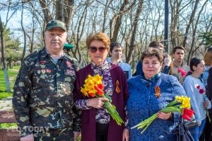 Митинг в День освобождения Феодосии от фашистских захватчиков #8225