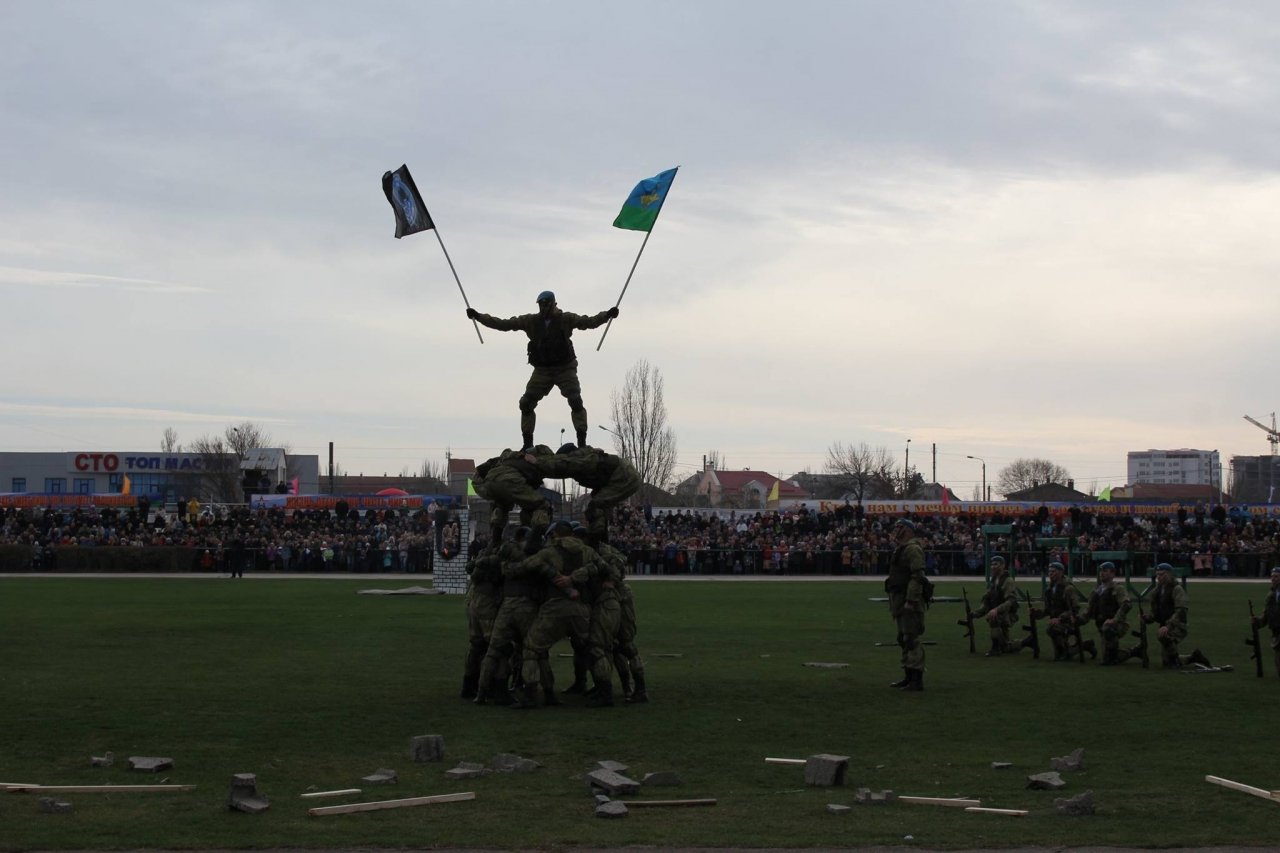 Фото торжественного открытия десантного батальона в Феодосии #5951
