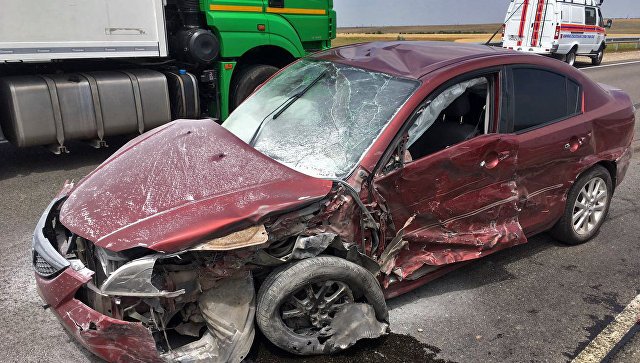 Трое несовершеннолетних пострадали в ДТП с участием грузовиков под Феодосией