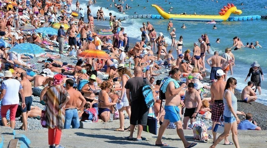 Более 7 млн туристов отдохнули в Крыму с начала года