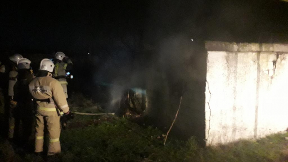 В Приморском на пожаре погибли два человека