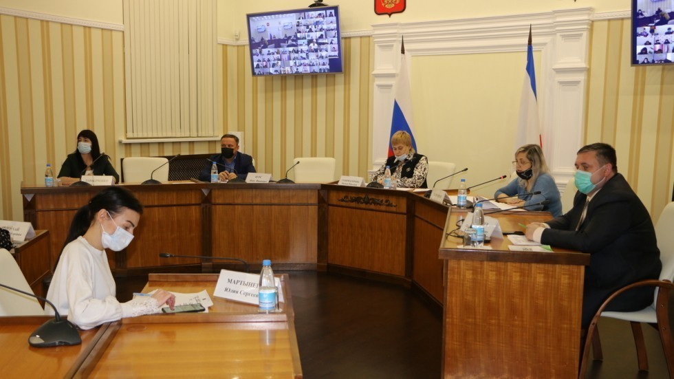 Минфин Крыма провел семинар-совещание с представителями главных распорядителей бюджетных средств и муниципалитетов республики