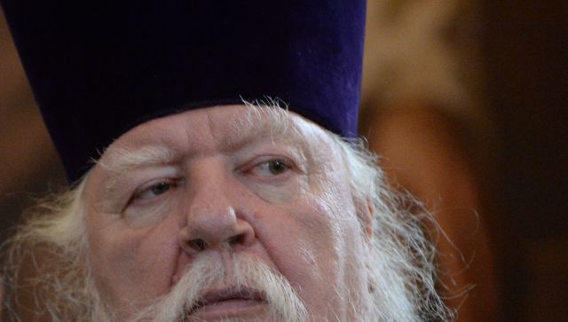 «Он любил людей» – протоиерея Дмитрия Смирнова похоронили в Москве