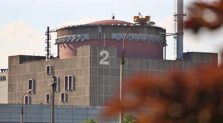 Два энергоблока Запорожской АЭС были остановлены из-за повреждения сетей