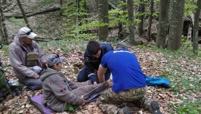 Носилки, шины и скорая: первые итоги маевок в крымских горах