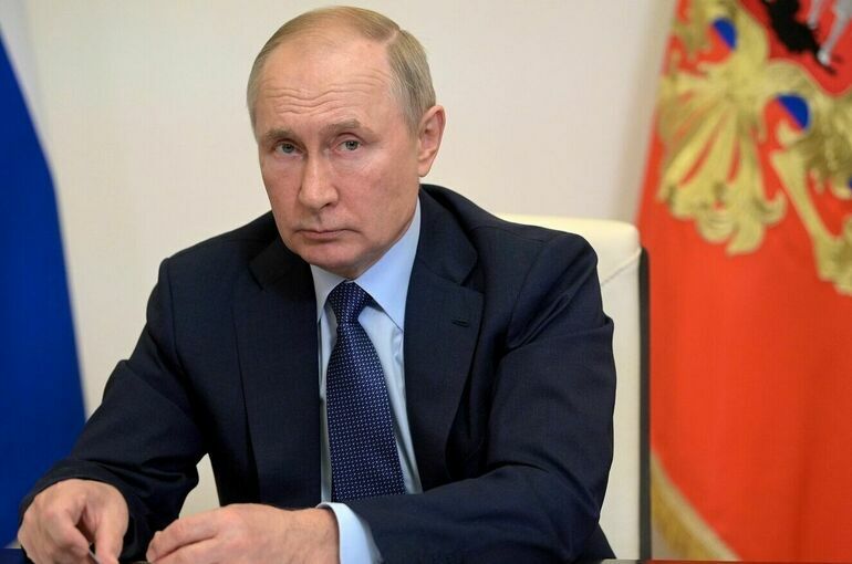 Путин: В ближайшее время будут приняты решения о повышении соцвыплат и пенсий