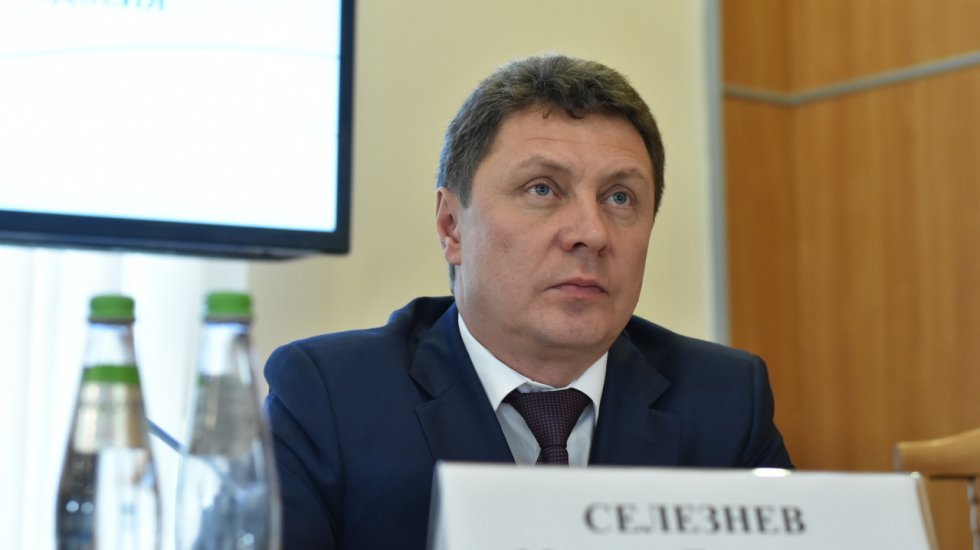 Михаил Селезнёв: Необходимо дополнительно усилить ресурсами и техникой сферы санитарной уборки в Феодосии