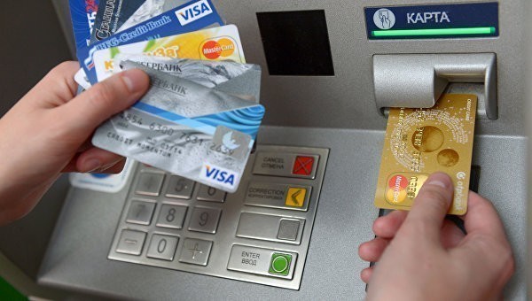 Житель Самары украл около четырех млн рублей с банковских карт крымчан